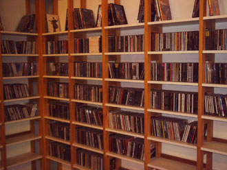 Sound Herning :: Musik specialforretningen med det kæmpe udvalg CD, LP, og musiklitteratur